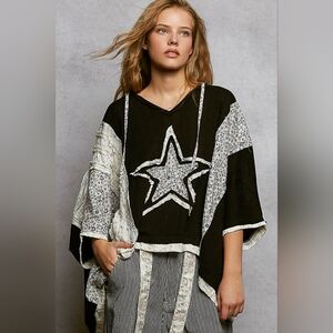 POL Floral Star Patch Hooded Blouse with Lace Contrast Detail